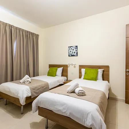 Beautiful 3br With Private Balcony With Wifi & Ac By 360 Estates Apartment