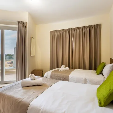 Apartment Beautiful 3br With Private Balcony With Wifi & Ac By 360 Estates *