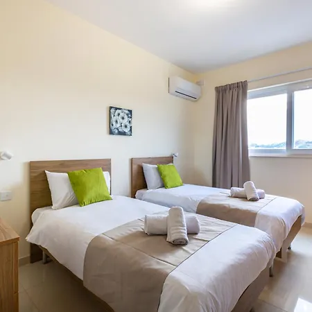 Апартаменты Beautiful 3br With Private Balcony With Wifi & Ac By 360 Estates Марсашлокк