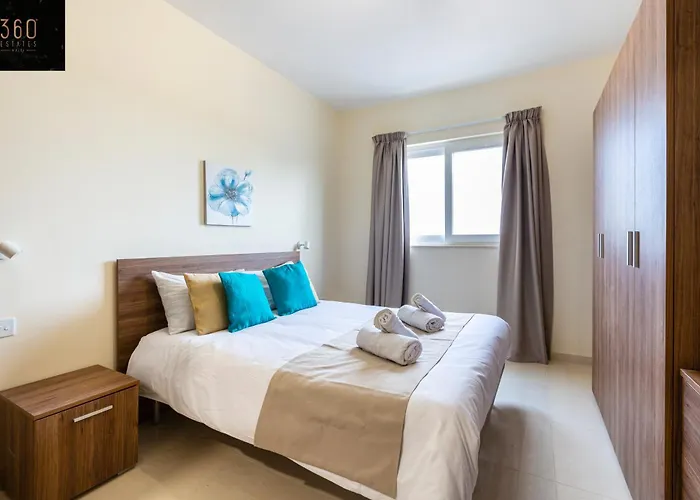 Beautiful 3br With Private Balcony With Wifi & Ac By 360 Estates Marsaxlokk