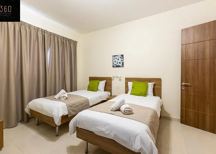 Beautiful 3br With Private Balcony With Wifi & Ac By 360 Estates Apartamento