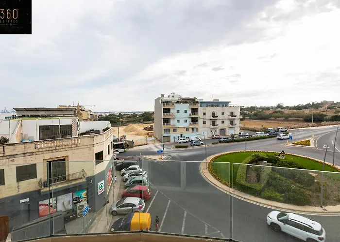 Beautiful 3br With Private Balcony With Wifi & Ac By 360 Estates Apartamento